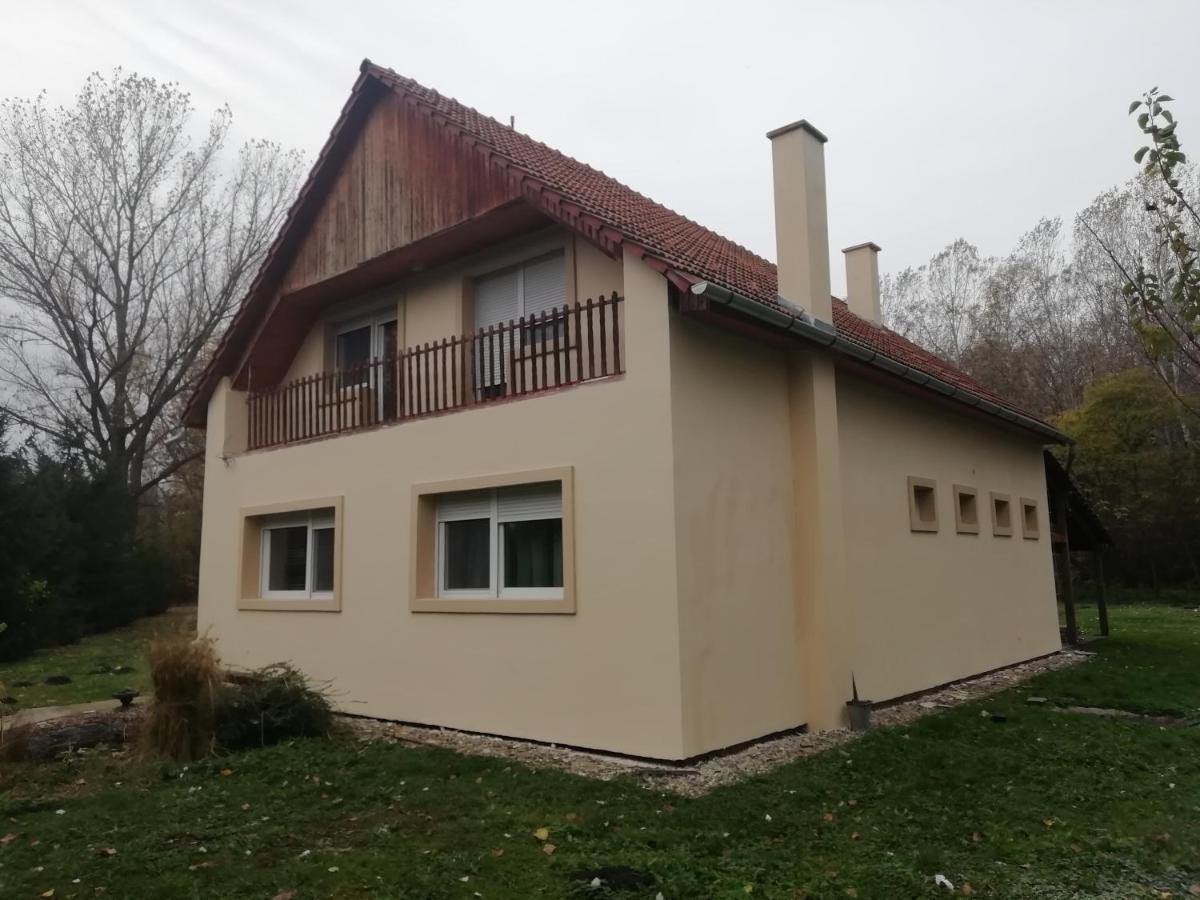Maci Vendégház Bekescsaba Extérieur photo